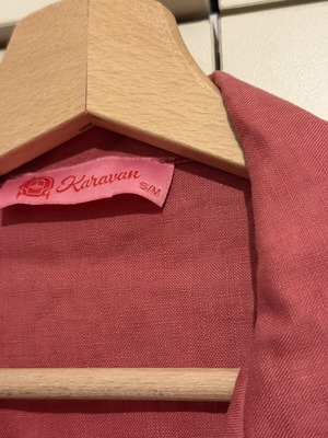 Karavan 100% linen shirt with embroidered grapes like new
