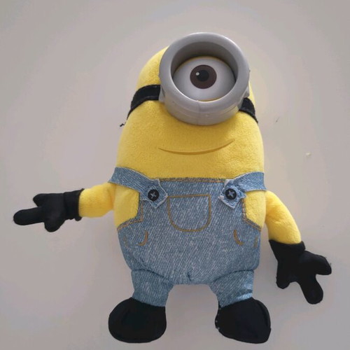 Minions 15 cm like new