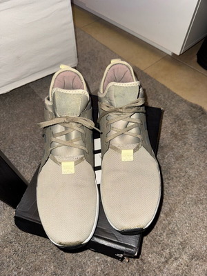 Adidas gray sneakers like new, size 46, with slight sole detachment