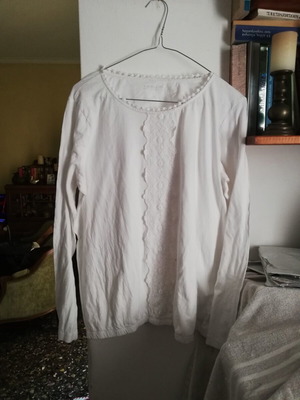 White long-sleeve blouse with lace, like new, XL, 100% cotton
