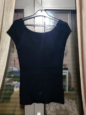 Zara knitted women's top A-line like new, black, size M