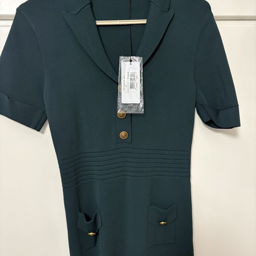 Guess dress new, green with gold buttons, elastic fabric