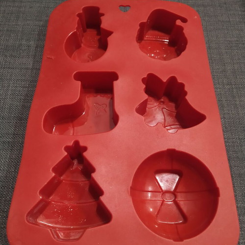 Christmas silicone mold used, size 26 x 17