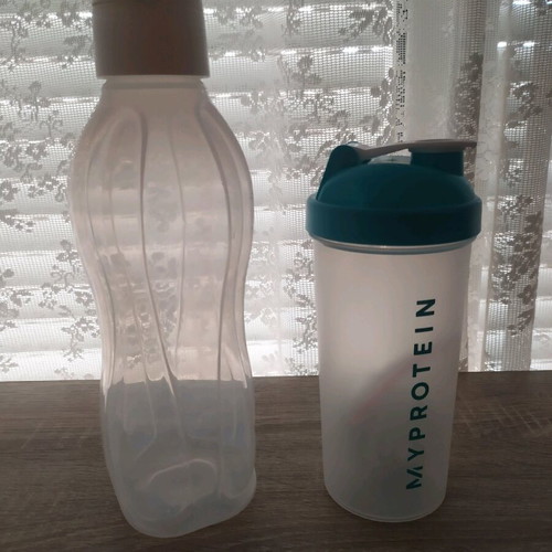 Tupperware eco 1lt bottle and my protein shaker new