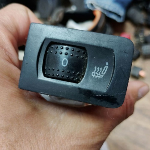 Button seat heater for Volkswagen PASSAT 1J0963564B
