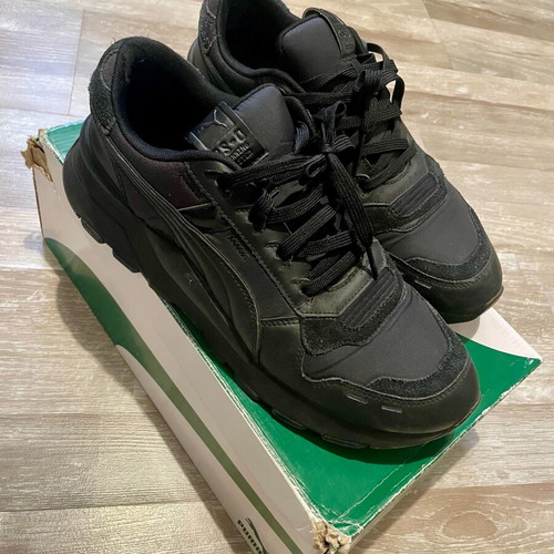 Puma RS 2.0 Futura sneakers size EU44 used, black