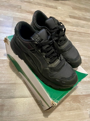 Puma RS 2.0 Futura sneakers size EU44 used, black