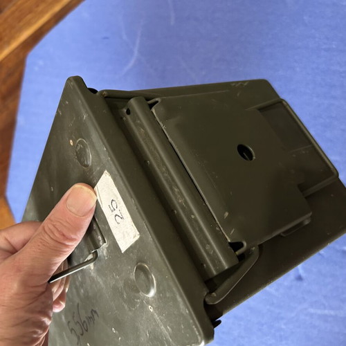 Metal ammunition box empty, like new