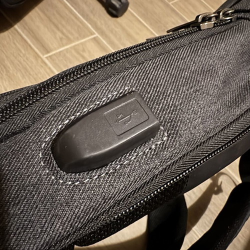 HP laptop backpack, black, excellent condition