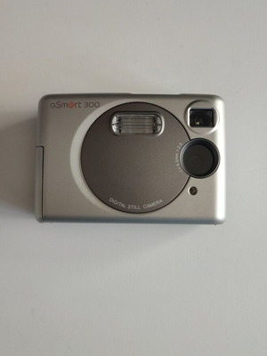 Mustek gSmart 300 digital camera new, vintage Y2K retro