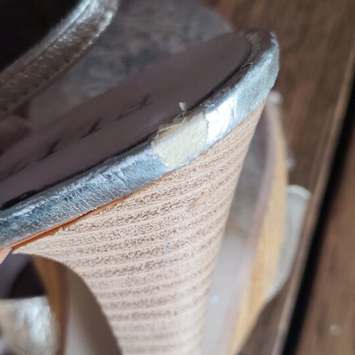 Elite leather sandals like new, gold color, size 40