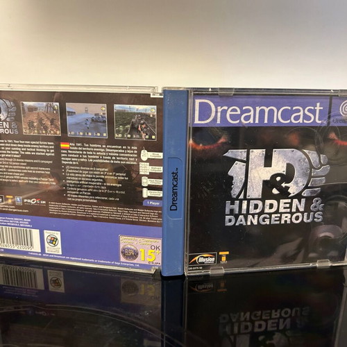 Hidden and Dangerous Dreamcast game used with case cracks
