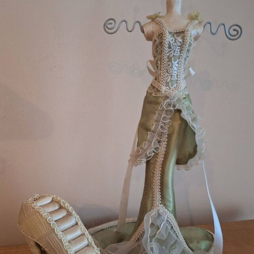 Jewelry Organization Stand Set of 2 with Romantic Vintage Style