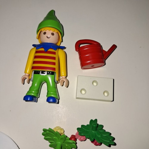 Playmobil garden gnome