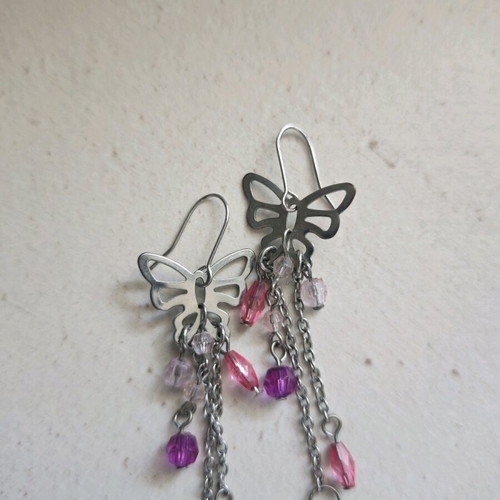 Earrings with butterfly and beads used, pink and silver