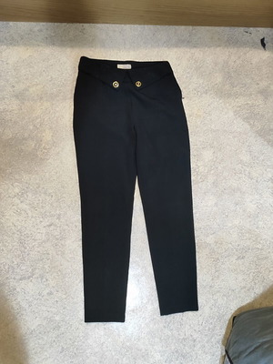 Lynne black pants, size S