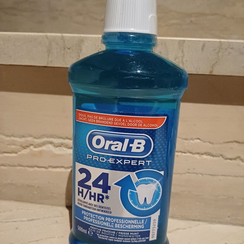 Oral B mouthwash pack of 3, unopened, expired date