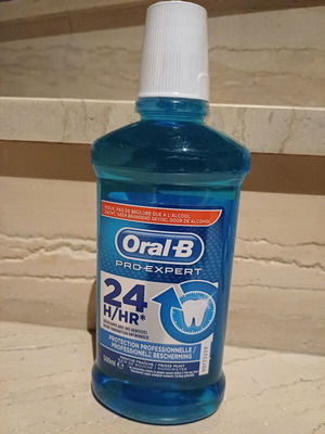 Oral B mouthwash pack of 3, unopened, expired date