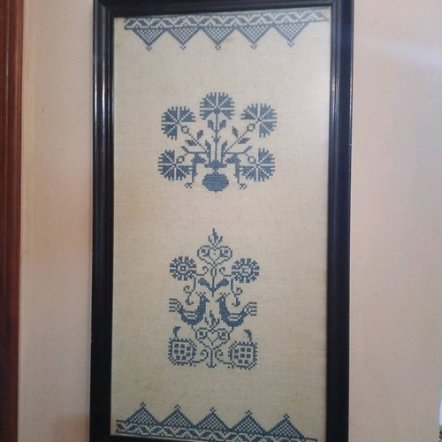 Handmade embroidered painting like new