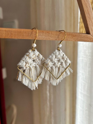 Boho Wedding Macrame Earrings new with pearls