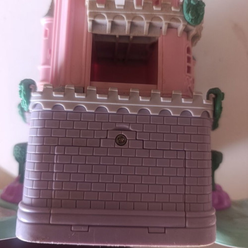 Polly Pocket Disney Cinderella's Castle 1995 like new with working lights