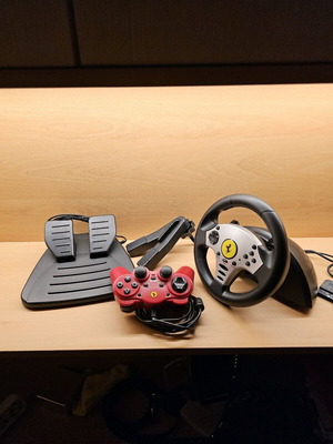 Thrustmaster Challenge Racing PS2 Steering Wheel used with original box