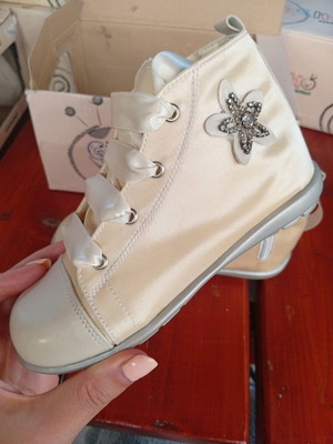 Gorgino anatomic children's shoes, new, size 27
