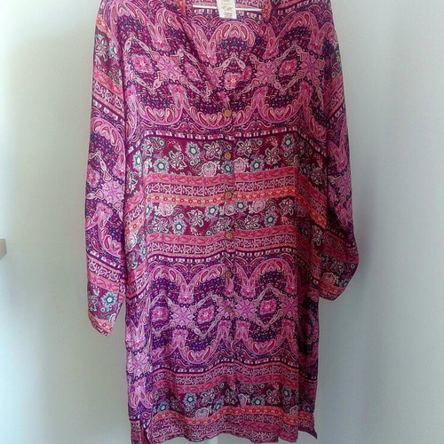 Khan silk tunic shirt like new, boho paisley floral multicolor