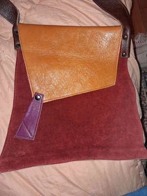 Spanish shoulder bag like new with colors, suede and leather