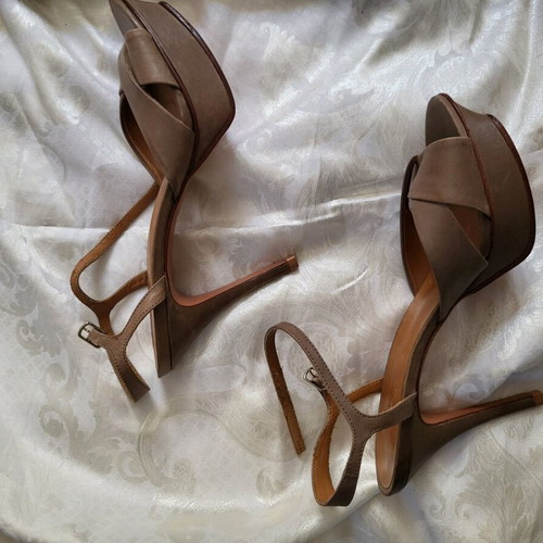 Vero Cuoio Brown Heels used, size 39