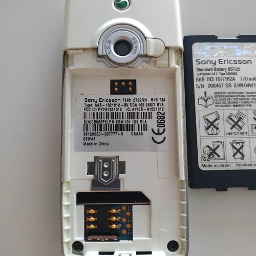 Sony Ericsson T630 used mobile phone with charger, white