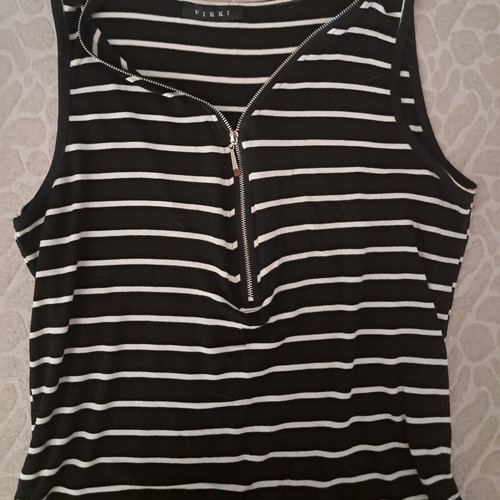 Set of 4 women's tops M-L, various designs