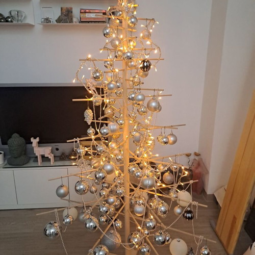 Xmas3 artificial Christmas tree like new, wooden 190cm