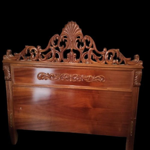 Bedroom furniture set used with Media Strom mattress gift