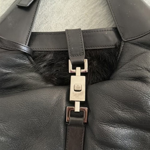 Gucci Jackie vintage black medium shoulder bag with fur lining