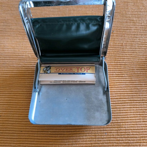 Silver cigarette rolling machine like new - tobacco case