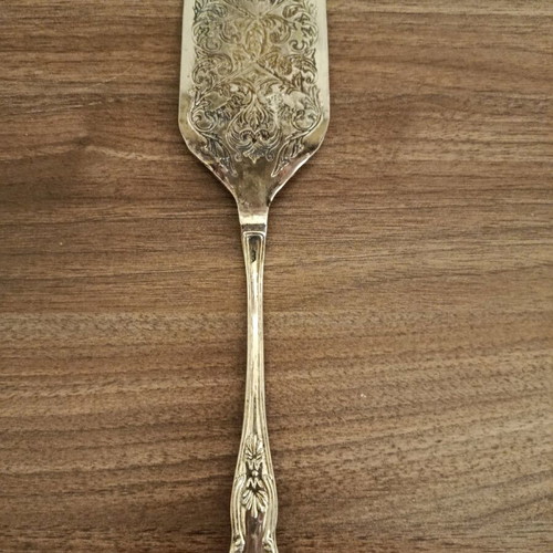 Serving spatula used, silver-plated with engraving, 30cm