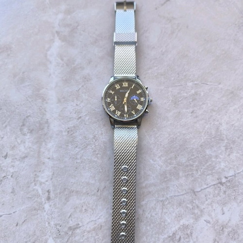 Men's silver watch new