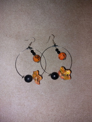 Handmade earrings like new, black and orange