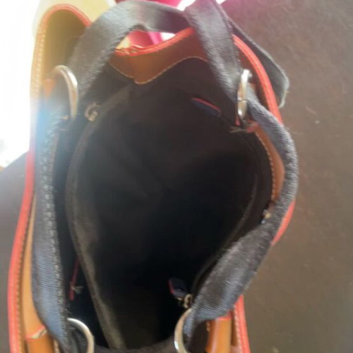 Frnc shoulder bag like new, large capacity, tan color