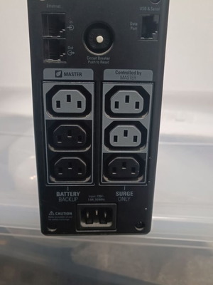 APC Back-UPS Pro 550 used, no battery or cables included