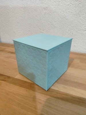 Paper box used