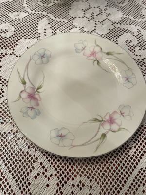 Porcelain Bavaria Trisa cake plate used with flowers
