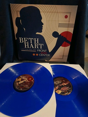 Beth Hart Front And Center 2LP Blue Vinyl like new