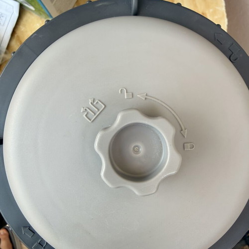 Bestway Flowclear 3028 L/h Pool Water Pump like new