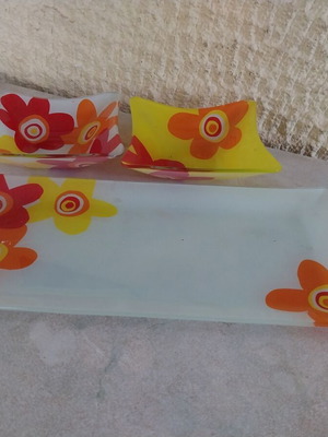 Стъклена плато за бонбони 4” с ретро цветен дизайн като ново