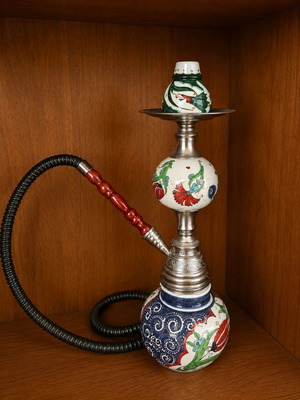 Hookah hand-painted, like new, bought from Turkey
