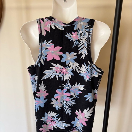 DKNY sleeveless top size M like new, black and pink