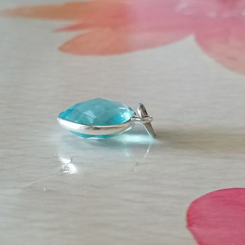 Silver 925 pendant with aqua heart-shaped stone new