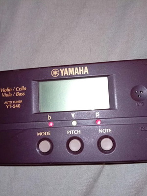 Yamaha YT 240 digital tuner for string instruments